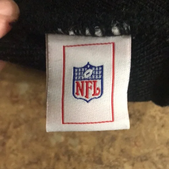 COPY - Unisex NFL Steelers Beanie - Picture 4 of 5